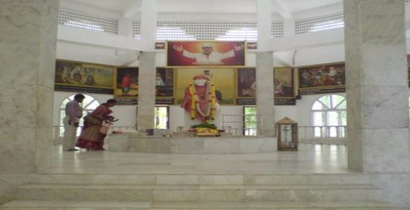 Shirdi Sai Baba Temple ( Injambakkam) 